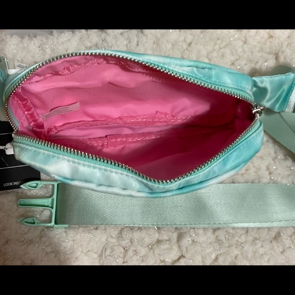 STEVE MADDEN TIE DYE WAIST PURSE/PACK - Picture 3 of 11